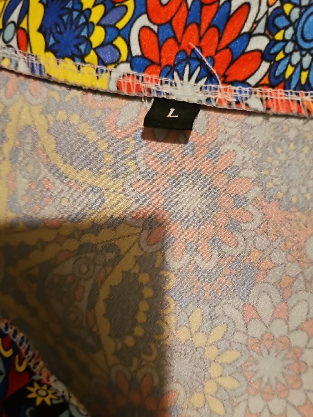 Source Unknown Multicolor Floral Medallion Print Blouse - Picture 3 of 3